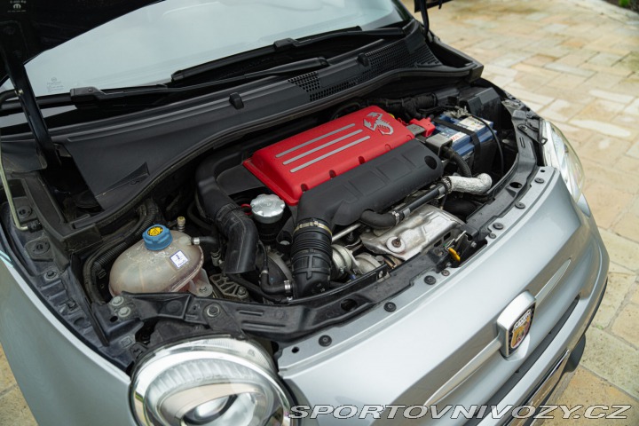 Abarth 695 RIVALE 2018