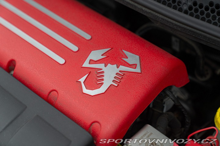 Abarth 695 RIVALE 2018