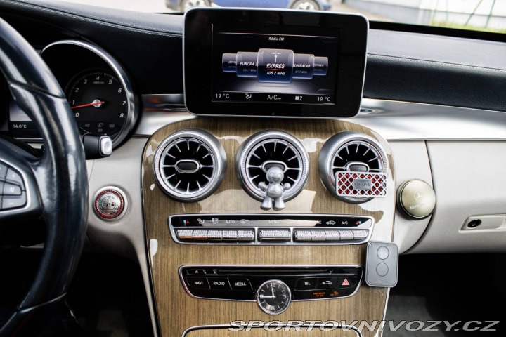 Mercedes-Benz C 400 4matic A/T, 245kW (2 2015