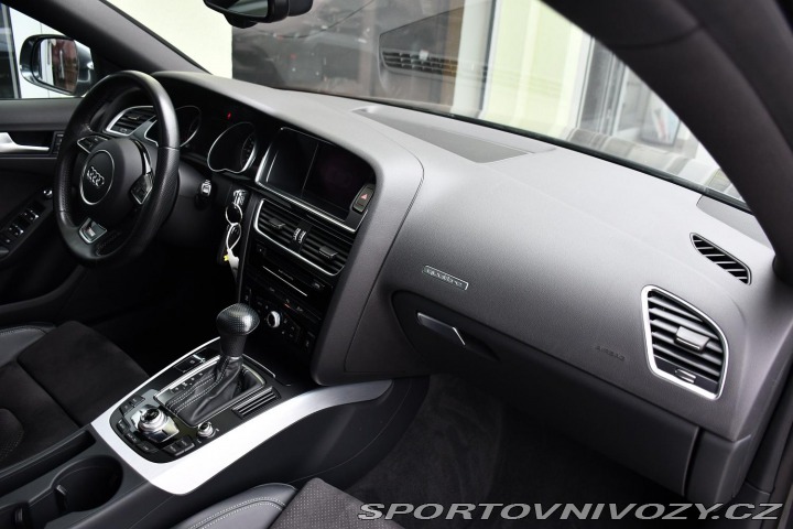 Audi A5 2.0TDi 140kW S-LINE 2016