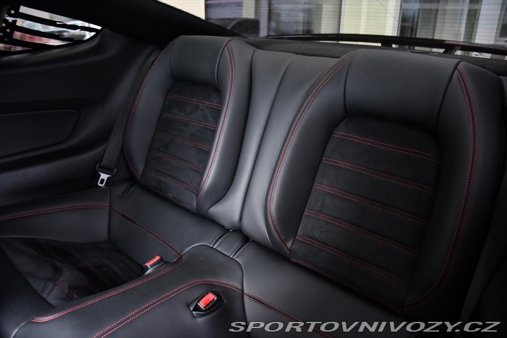 Ford Mustang 3.7V6 Rezervace 2017