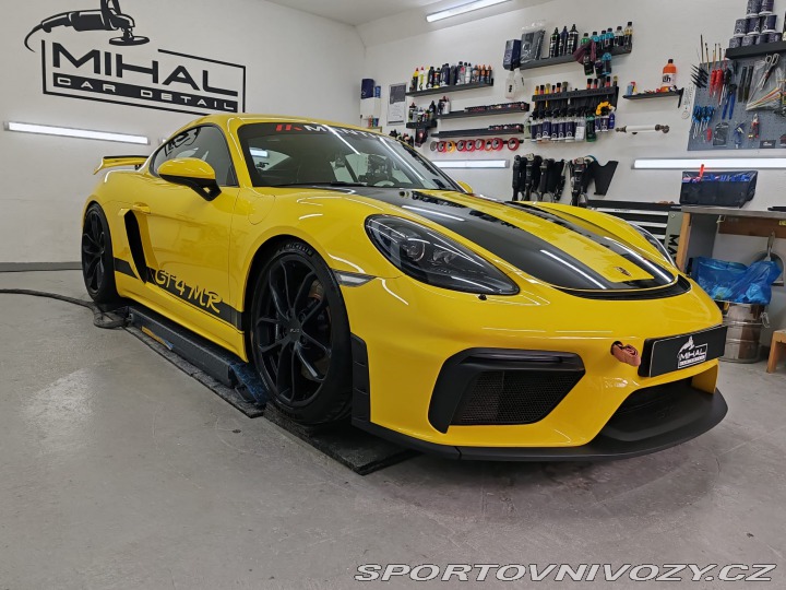 Porsche 718 Cayman GT4 Manthey Racing 2020