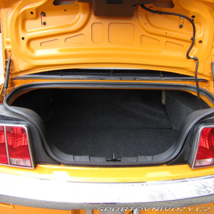 Ford Mustang GT 4.6 224kw Callifornia 2009