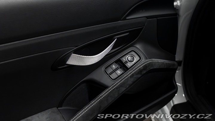 Porsche Cayman GT4, ZÁRUKA 2020