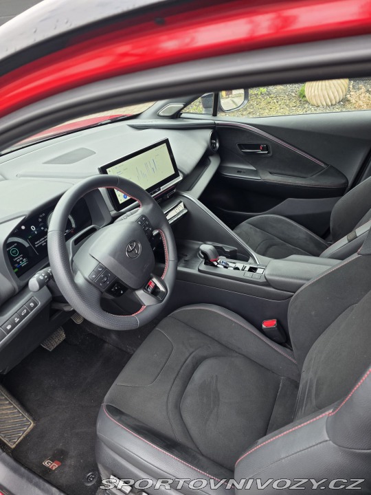Toyota Ostatní modely CH-R GR PHEV 2024