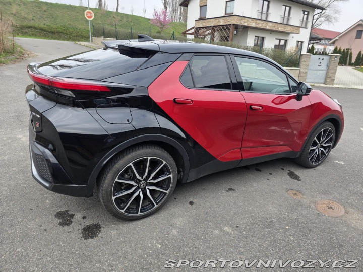 Toyota Ostatní modely CH-R GR PHEV 2024