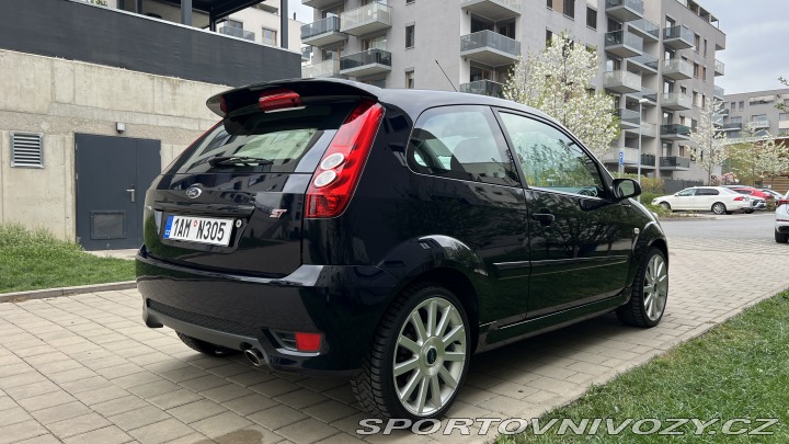 Ford Fiesta ST 2.0 16V ST 150 PS 2006