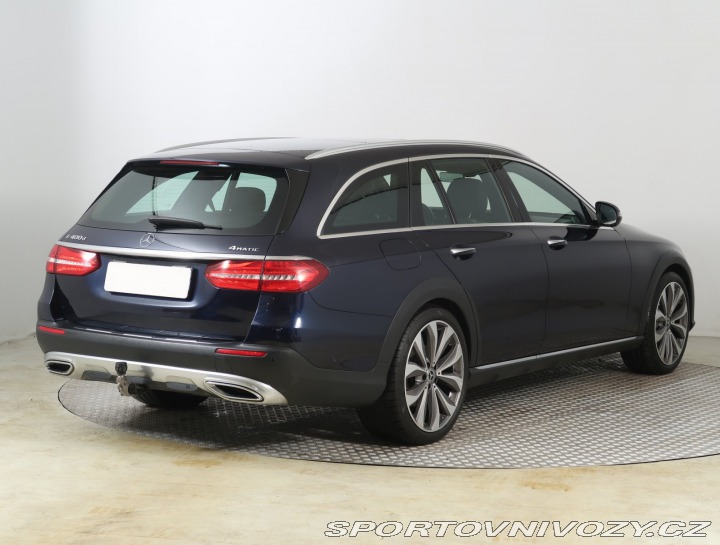 Mercedes-Benz E All-Terrain E 400 d 2020