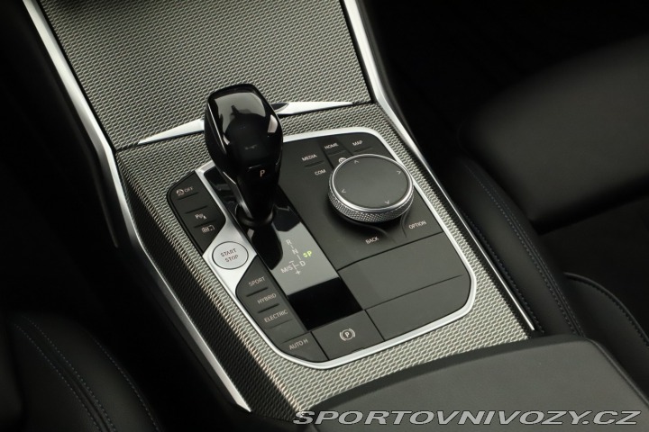 BMW 3 M Sport 330 e xDrive 2021