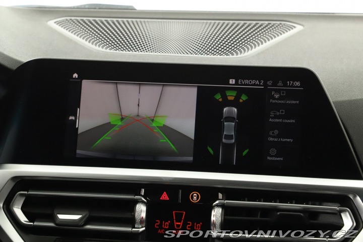 BMW 3 M Sport 330 e xDrive 2021