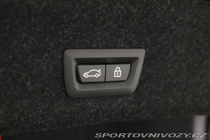 BMW 3 M Sport 330 e xDrive 2021