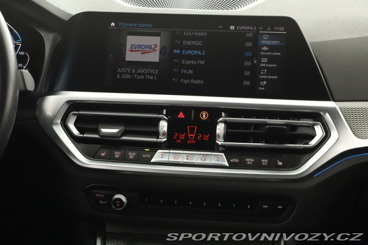 BMW 3 M Sport 330 e xDrive 2021