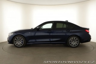 BMW 3 M Sport 330 e xDrive 2021
