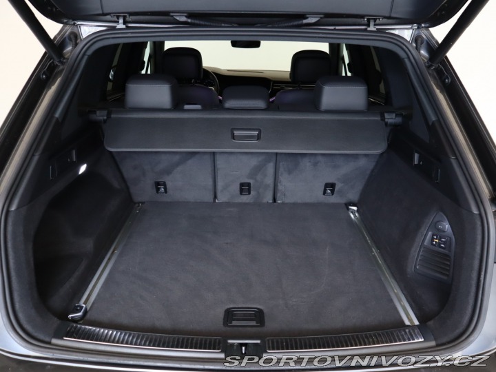 Volkswagen Ostatní modely Touareg R-Line 3.0 TDI 2020