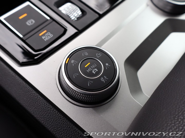 Volkswagen Ostatní modely Touareg R-Line 3.0 TDI 2020