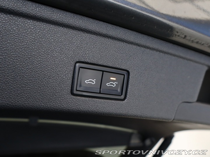 Volkswagen Ostatní modely Touareg R-Line 3.0 TDI 2020