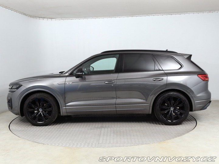 Volkswagen Ostatní modely Touareg R-Line 3.0 TDI 2020