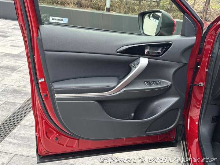 Mitsubishi Ostatní modely Eclipse Cross 2,4 PHEV 188PS  Instyle A 2024