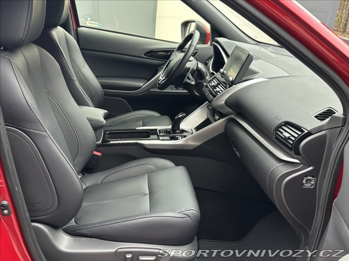 Mitsubishi Ostatní modely Eclipse Cross 2,4 PHEV 188PS  Instyle A 2024