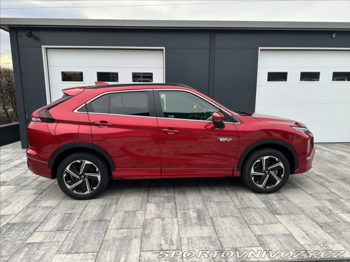 Mitsubishi Ostatní modely Eclipse Cross 2,4 PHEV 188PS  Instyle A 2024