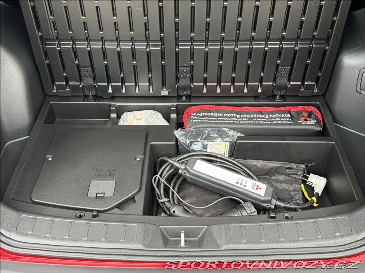 Mitsubishi Ostatní modely Eclipse Cross 2,4 PHEV 188PS  Instyle A 2024