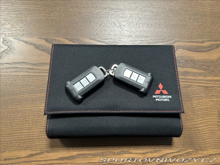 Mitsubishi Ostatní modely Eclipse Cross 2,4 PHEV 188PS  Instyle A 2024