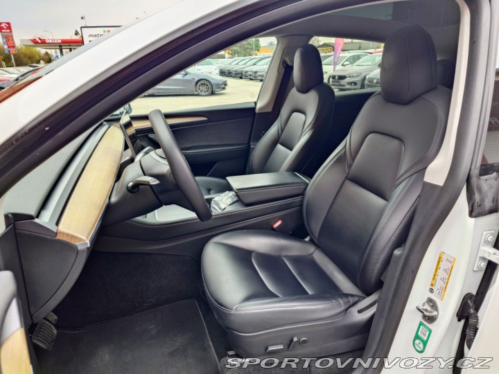 Tesla Model Y Long Range Dual Motor 378 2022