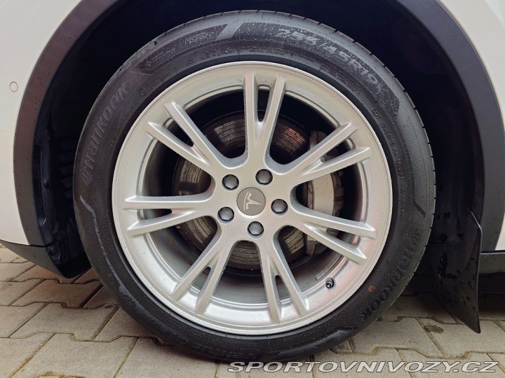 Tesla Model Y Long Range Dual Motor 378 2022