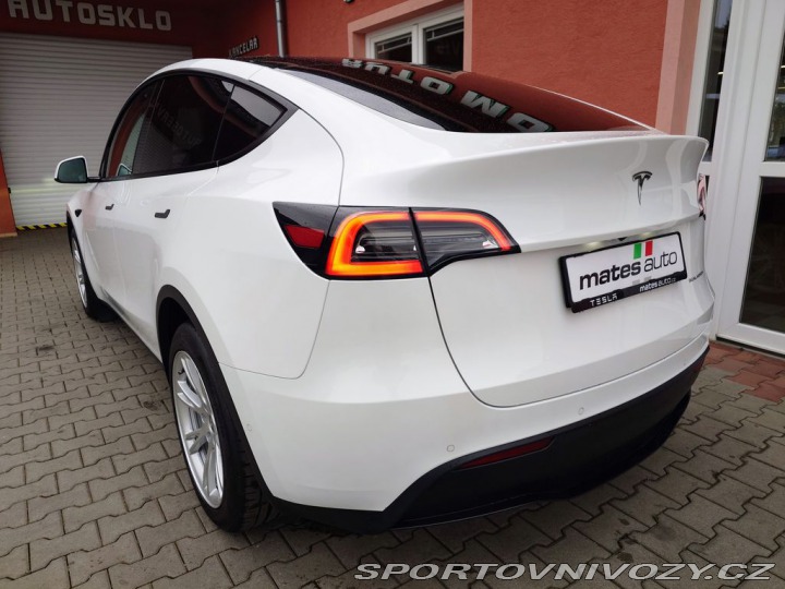 Tesla Model Y Long Range Dual Motor 378 2022