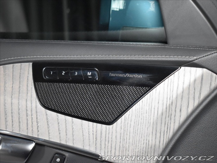 Volvo Ostatní modely XC90 2,0 B6 AWD INS Tažné,Pano 2021