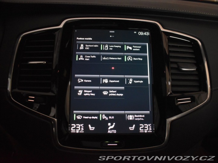 Volvo Ostatní modely XC90 2,0 B6 AWD INS Tažné,Pano 2021