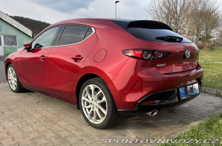 Mazda Ostatní modely 3 2,0 1800