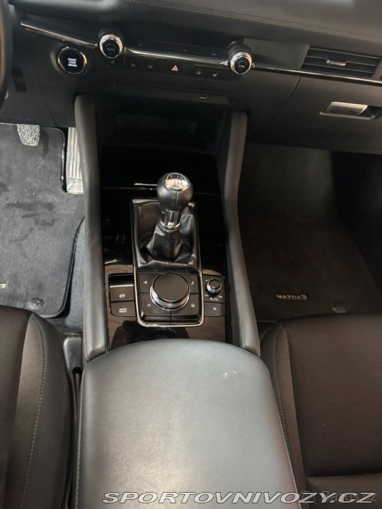 Mazda Ostatní modely 3 2,0 1800