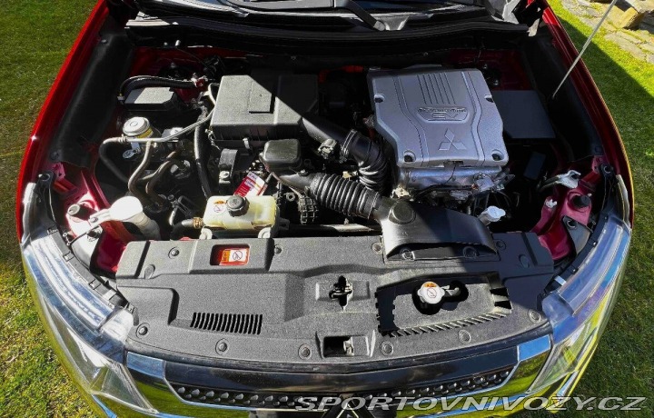 Mitsubishi Ostatní modely Outlander PHEV 1800