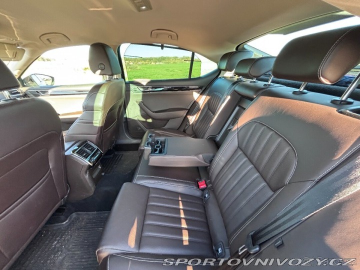Škoda Superb 2,0 TDi,ČR,L&K,DSG, 1800
