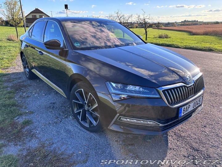 Škoda Superb 2,0 TDi,ČR,L&K,DSG, 1800