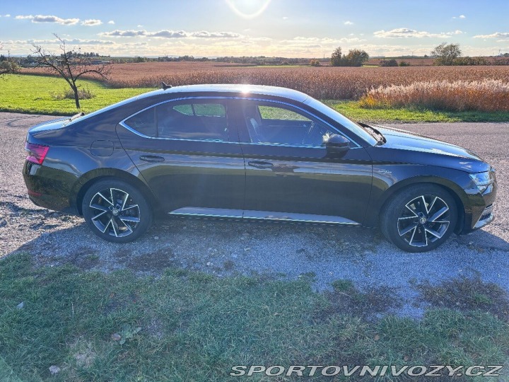 Škoda Superb 2,0 TDi,ČR,L&K,DSG, 1800