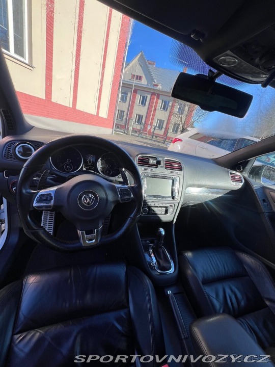 Volkswagen Golf 2,0   GTI - Stage 3 Přípr 1800