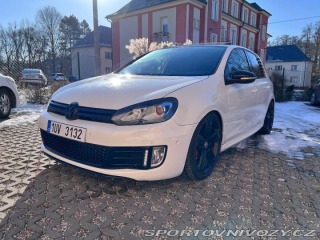 Volkswagen Golf 2,0   GTI - Stage 3 Přípr 1800