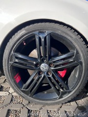 Volkswagen Golf 2,0   GTI - Stage 3 Přípr 1800