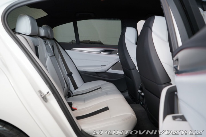 BMW M5 HUD*ACC*H/K*360*CZ 2019