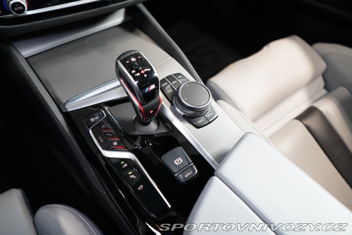 BMW M5 HUD*ACC*H/K*360*CZ 2019