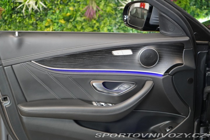 Mercedes-Benz E 63S*4M+*VZDUCH*KEYLESS*36 2022