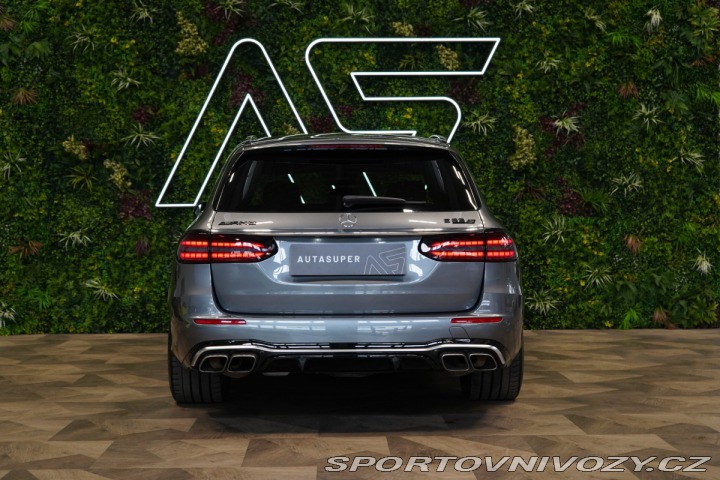 Mercedes-Benz E 63S*4M+*VZDUCH*KEYLESS*36 2022