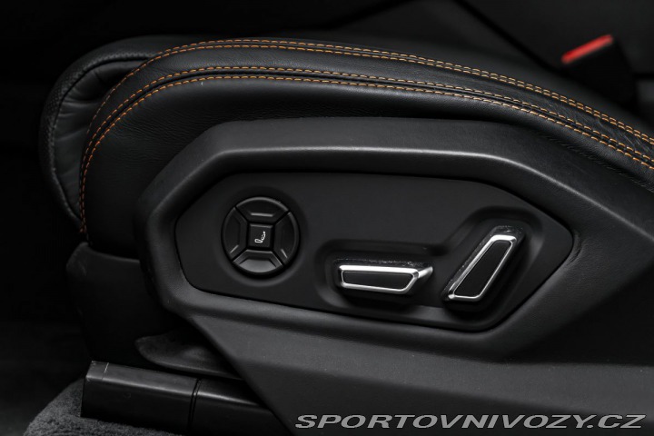 Lamborghini Urus 4.0 V8, pano, masáže, 360 2022