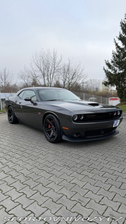 Dodge Challenger  2019