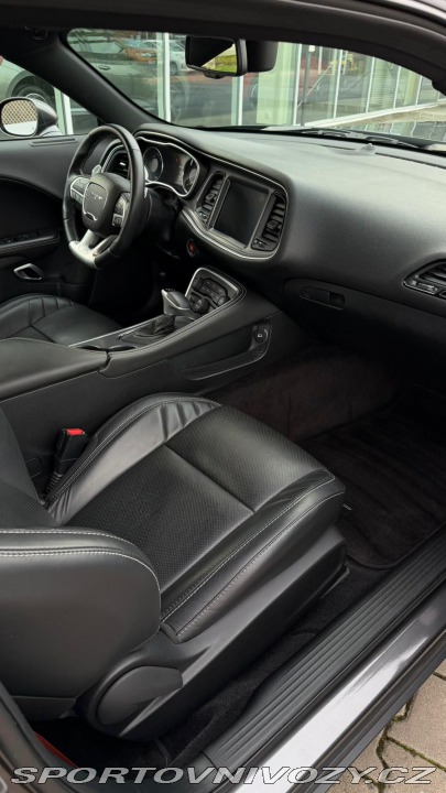 Dodge Challenger  2019