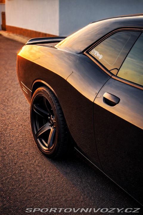 Dodge Challenger  2019