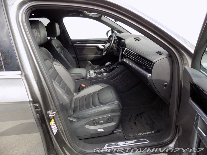 Volkswagen Ostatní modely Touareg 3.0TDI/R-Line/4x4/AT/Matr 2018
