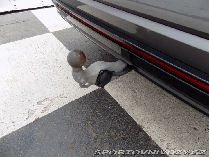 Volkswagen Ostatní modely Touareg 3.0TDI/R-Line/4x4/AT/Matr 2018